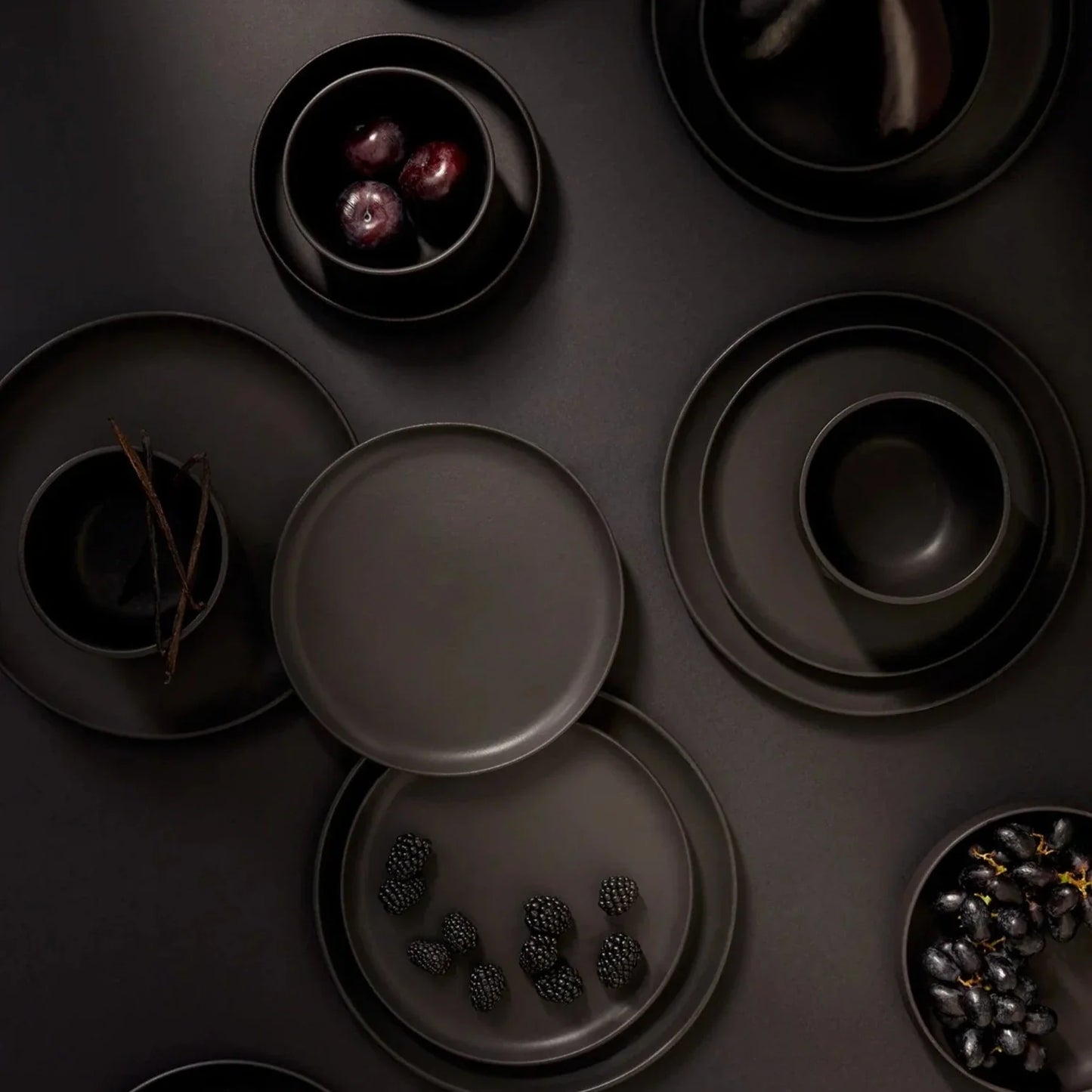 12 Piece Dinnerware set