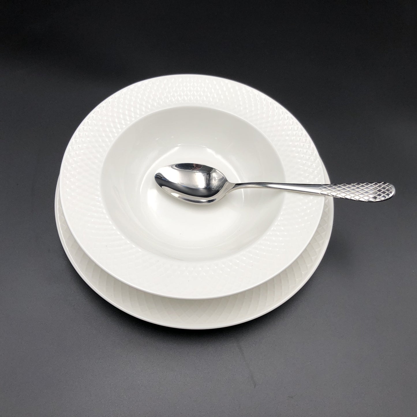 18 Piece Set- 6 Porcelain Deep Plate Dinnerware/ 6 Dinner Plates/ 6 Dinner Spoons